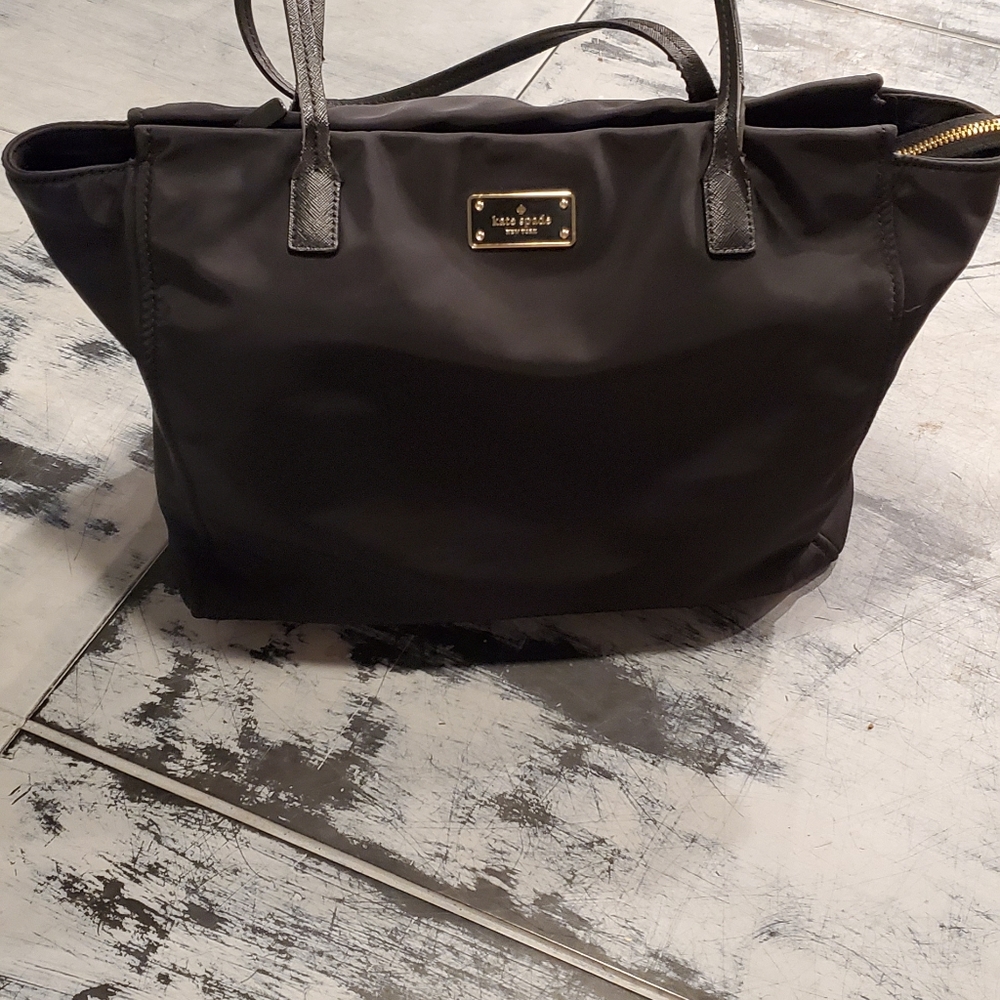 Kate spade medium totem type purse